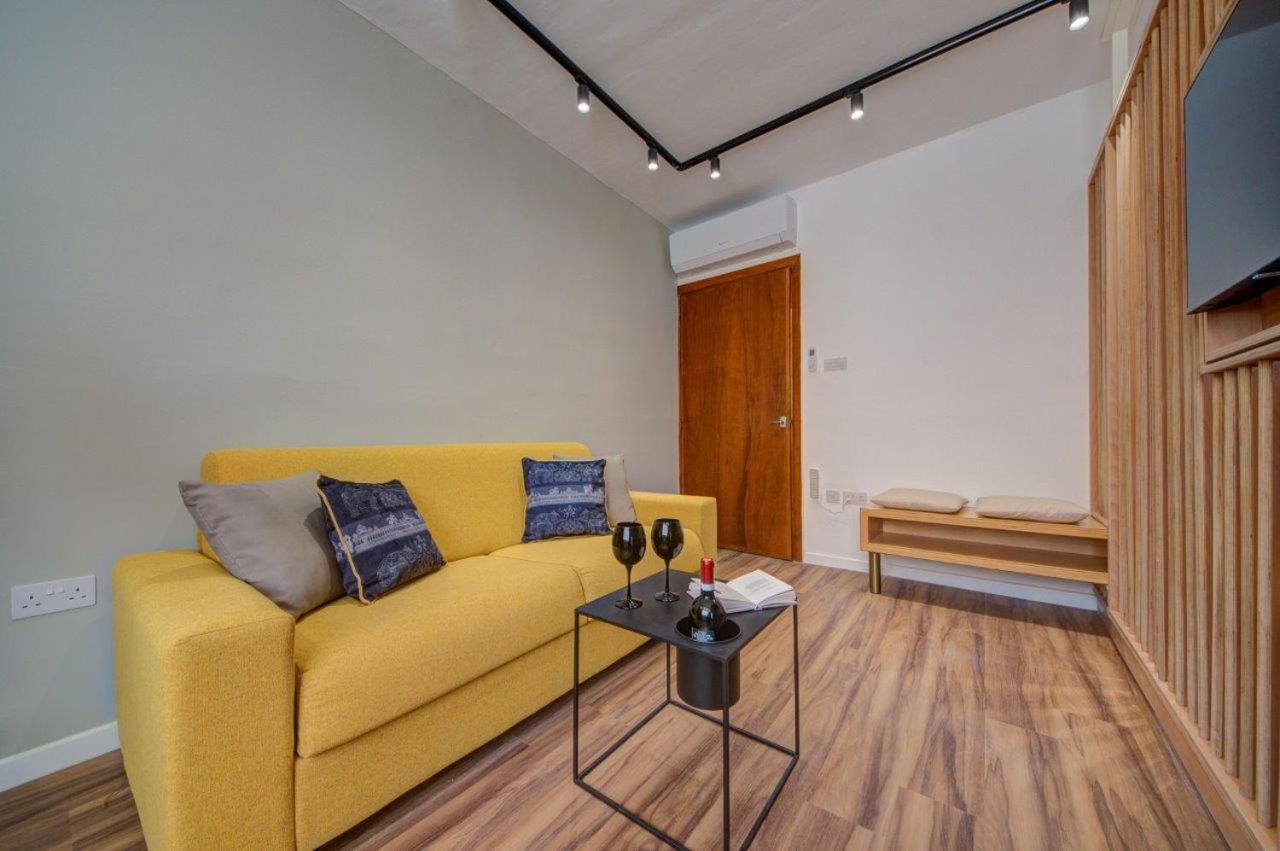 Stylish Apartment In St Julians 1 Min Away From The Sea Saint Julian's Bagian luar foto