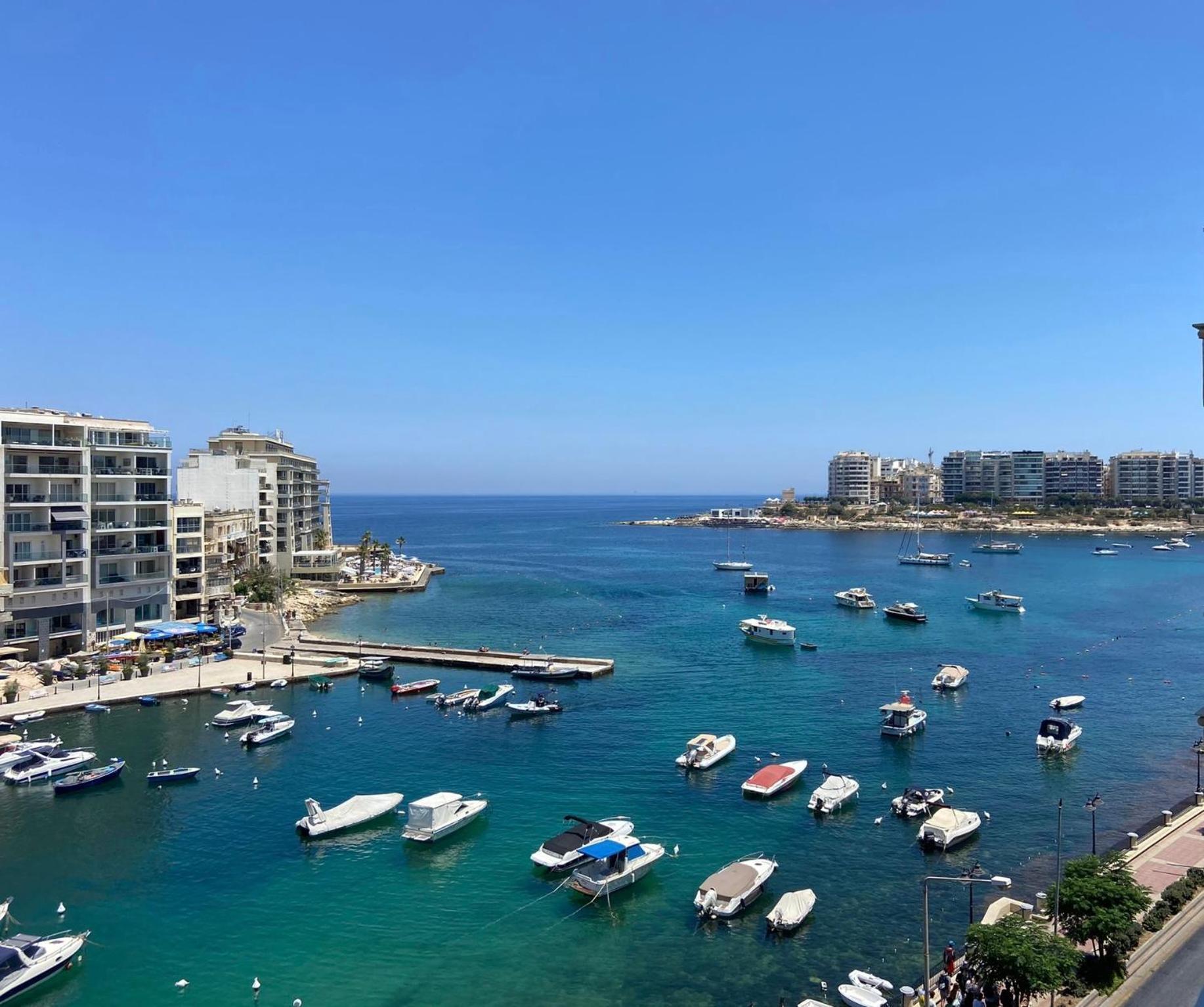 Stylish Apartment In St Julians 1 Min Away From The Sea Saint Julian's Bagian luar foto